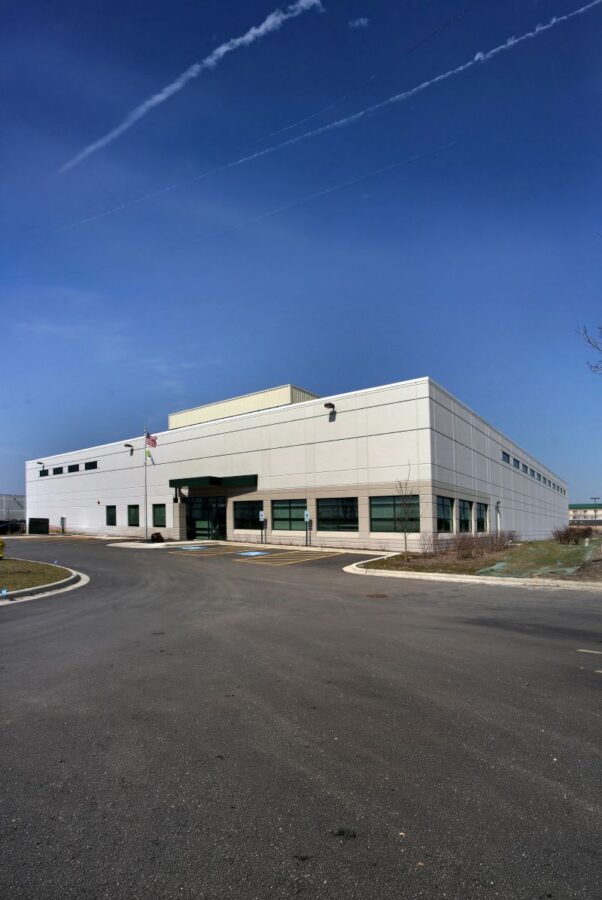 Cawley Commercial Real Estate brokers sale of 29,600-square-foot industrial property in Carol Stream