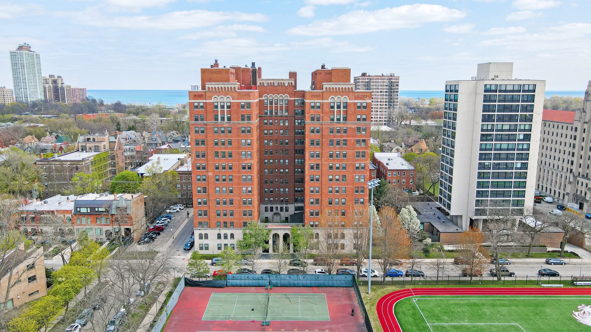 Vintage 13story Hyde Park apartment building sells for 23.45 million