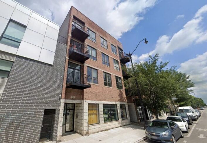 Marcus & Millichap brokers sale of 13-unit mixed-use property in Chicago