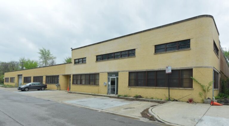 SVN|Chicago Commercial brokers sale of 18,000-square-foot industrial property in Chicago