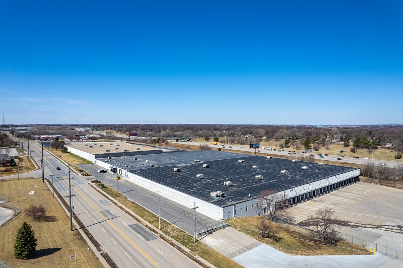 Investors Realty fully leases distribution center in Omaha REJournals