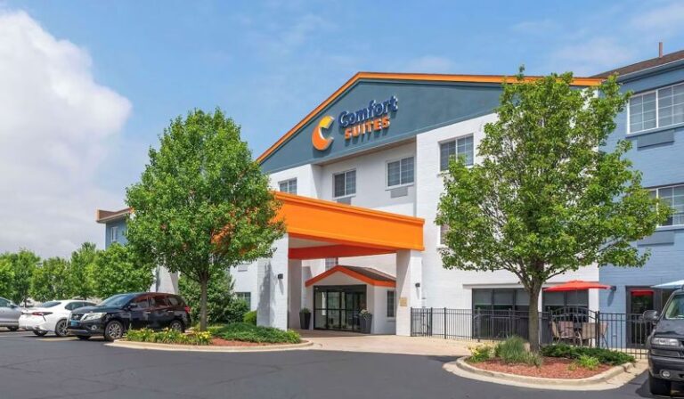 Marcus & Millichap brokers sale of 78-room hotel property in Elgin