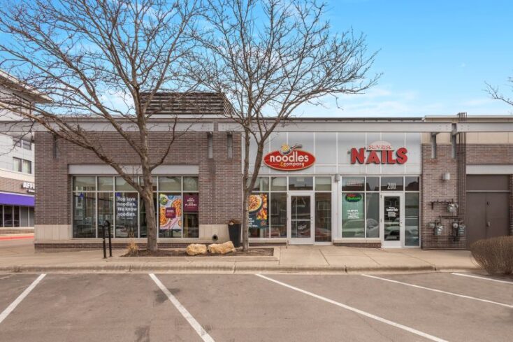 Mid-America Real Estate Corporation brokers sale of 28,135-square-foot retail center in Richfield