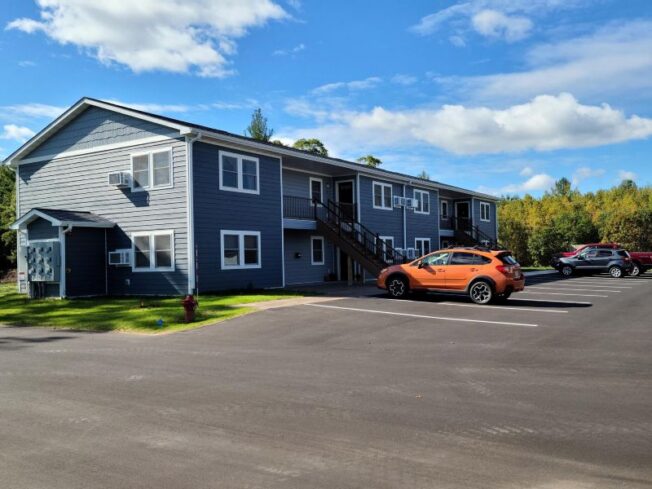 Marcus & Millichap brokers sale of 24-unit multifamily property in Siren
