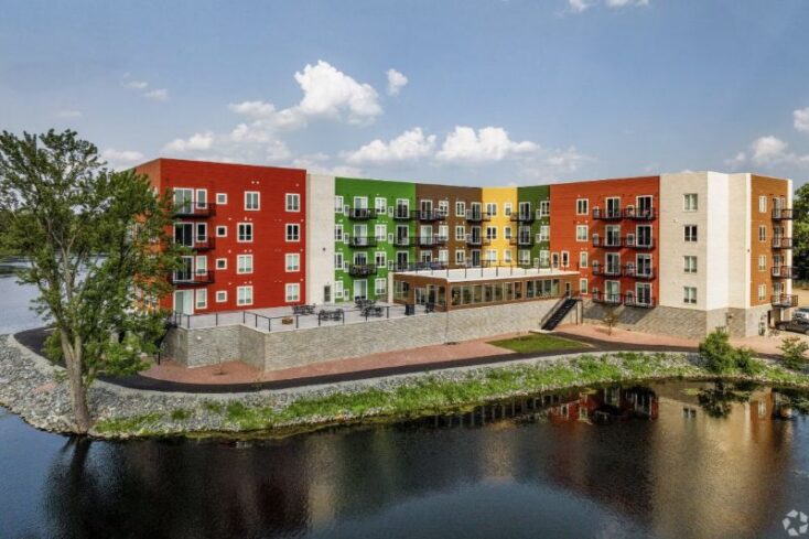 Marcus & Millichap brokers sale of 84-unit apartment property in Schofield