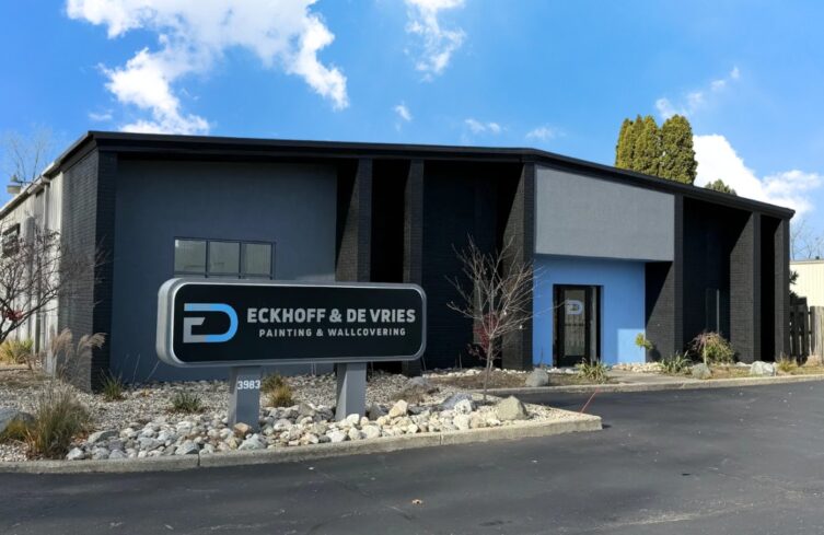 NAI Wisinski brokers sale of 4,704-square-foot commercial building in Michigan community