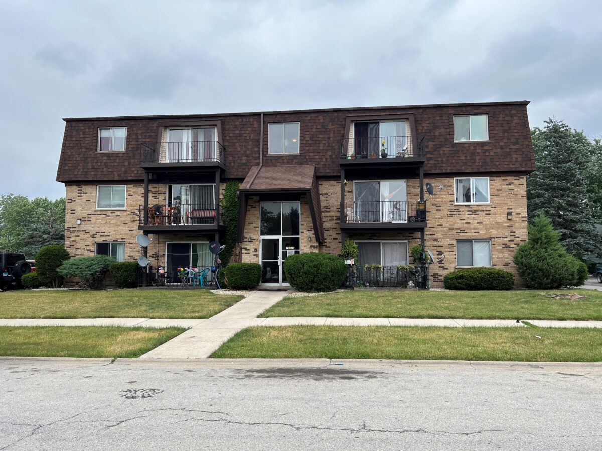 Marcus & Millichap negotiates sale of 24unit apartment property in Tinley Park REJournals