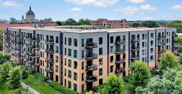 JLL Capital Markets brokers sale of 162-unit apartment community in St. Paul
