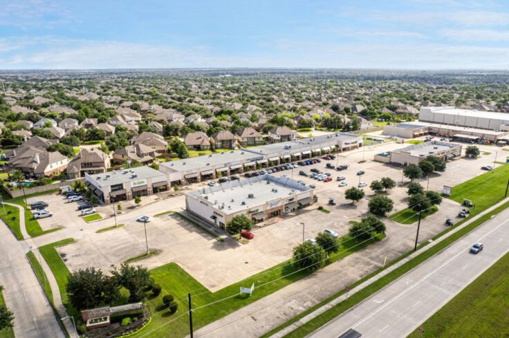 Marcus & Millichap brokers sale of 52,322-sqare-foot shopping center in Katy
